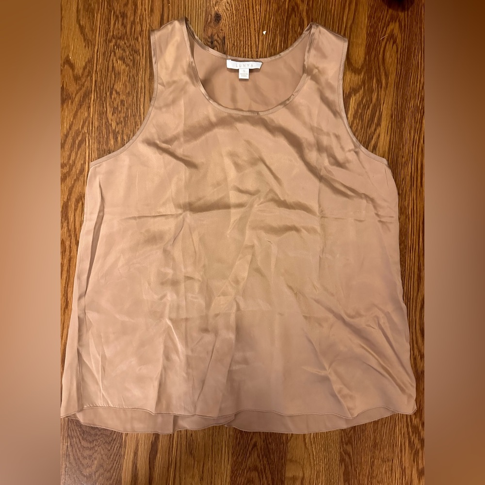 BRAND NEW Lunya Washable Silk Pajama Set in Otium Tan (Size Small)